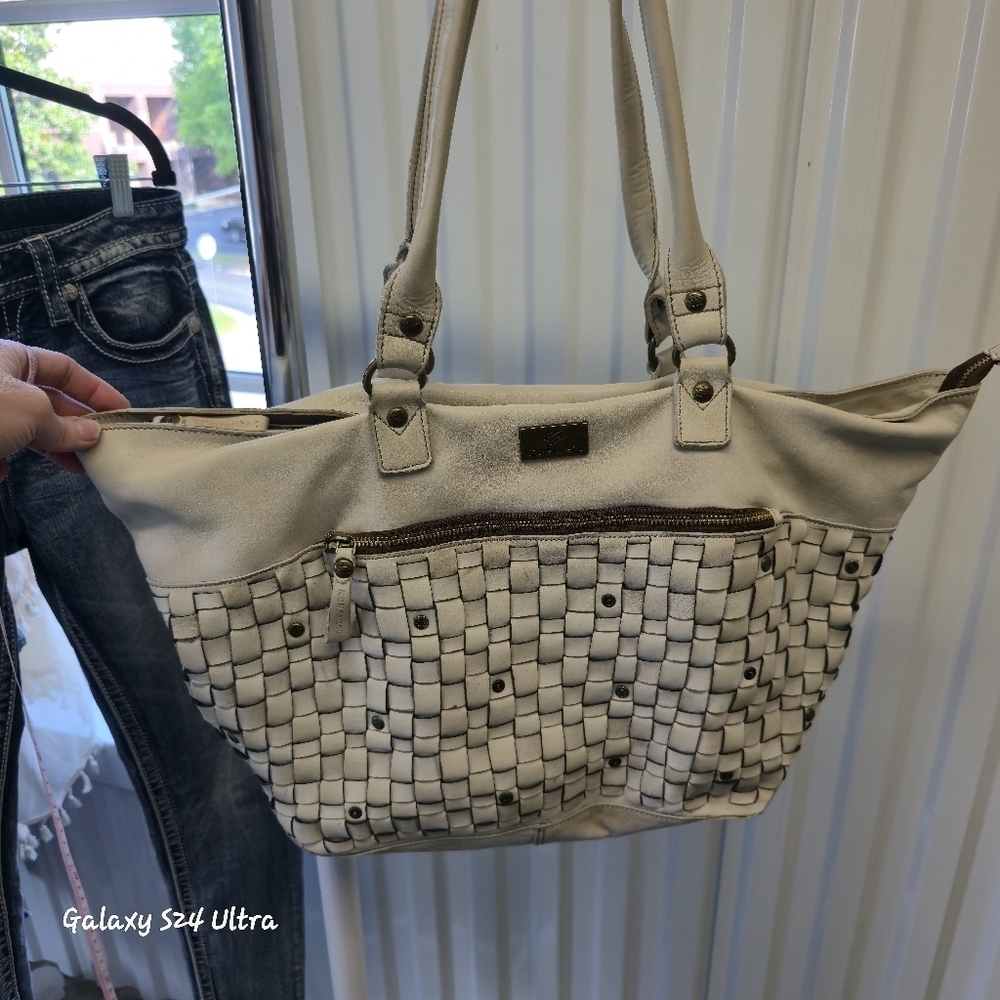 KOMPANERO Cream Braided Leather Purse. - Picture 11 of 11